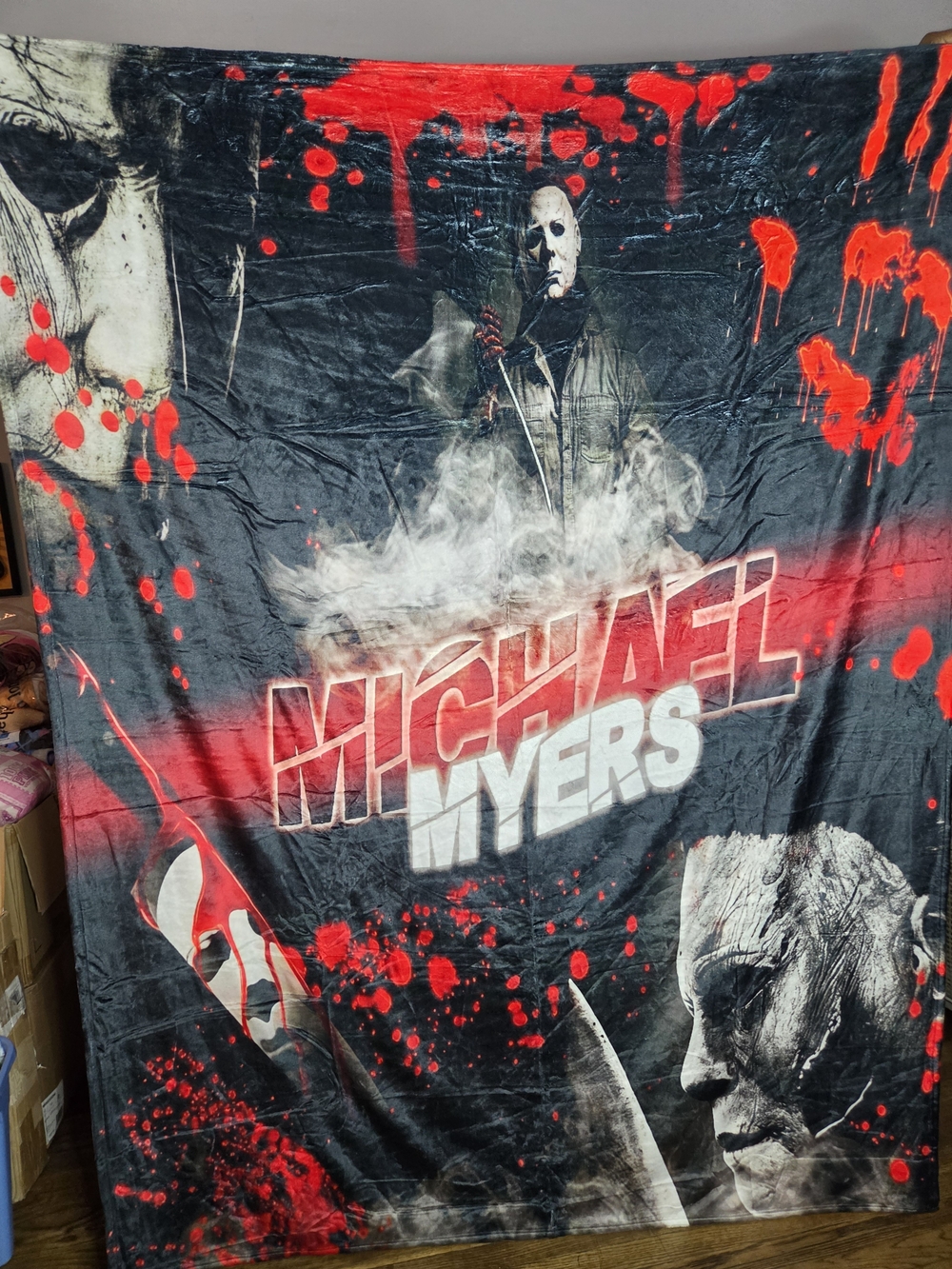 Michael Myers Horror Throw Blanket Halloween 60x80 Cuddle Fleece Scary Killer - Picture 4 of 4